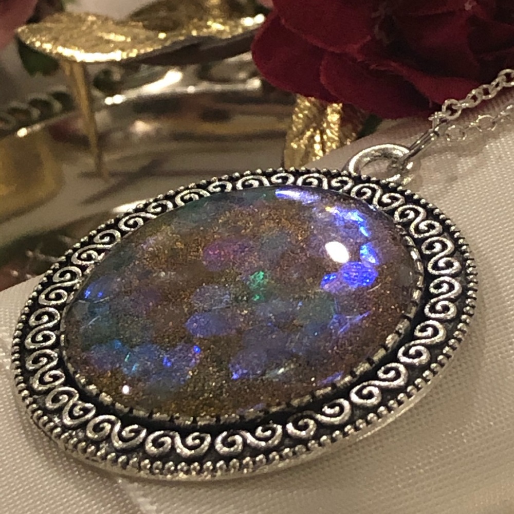 Unique resin pendant